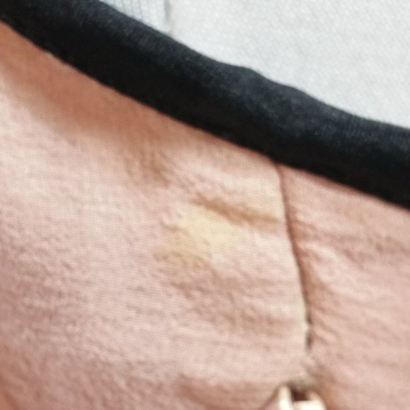 Bebe handkerchief style top SZ S. - Picture 8 of 8